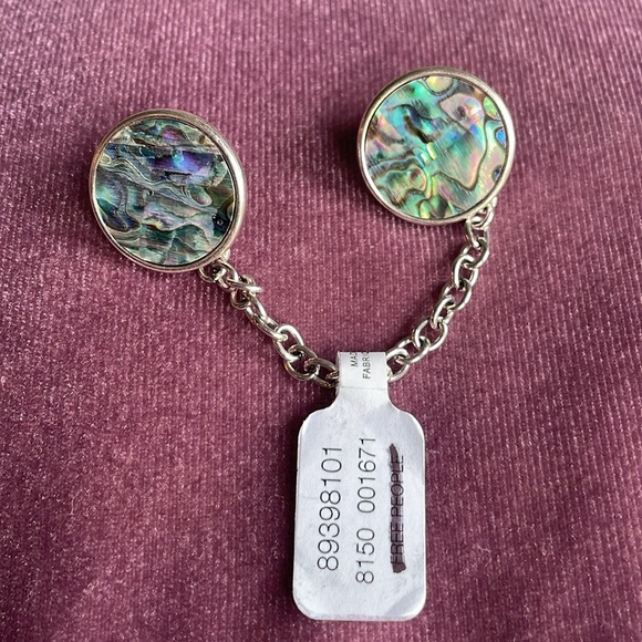 FREE PEOPLE Seeing Double Pin - Picture 3 of 4